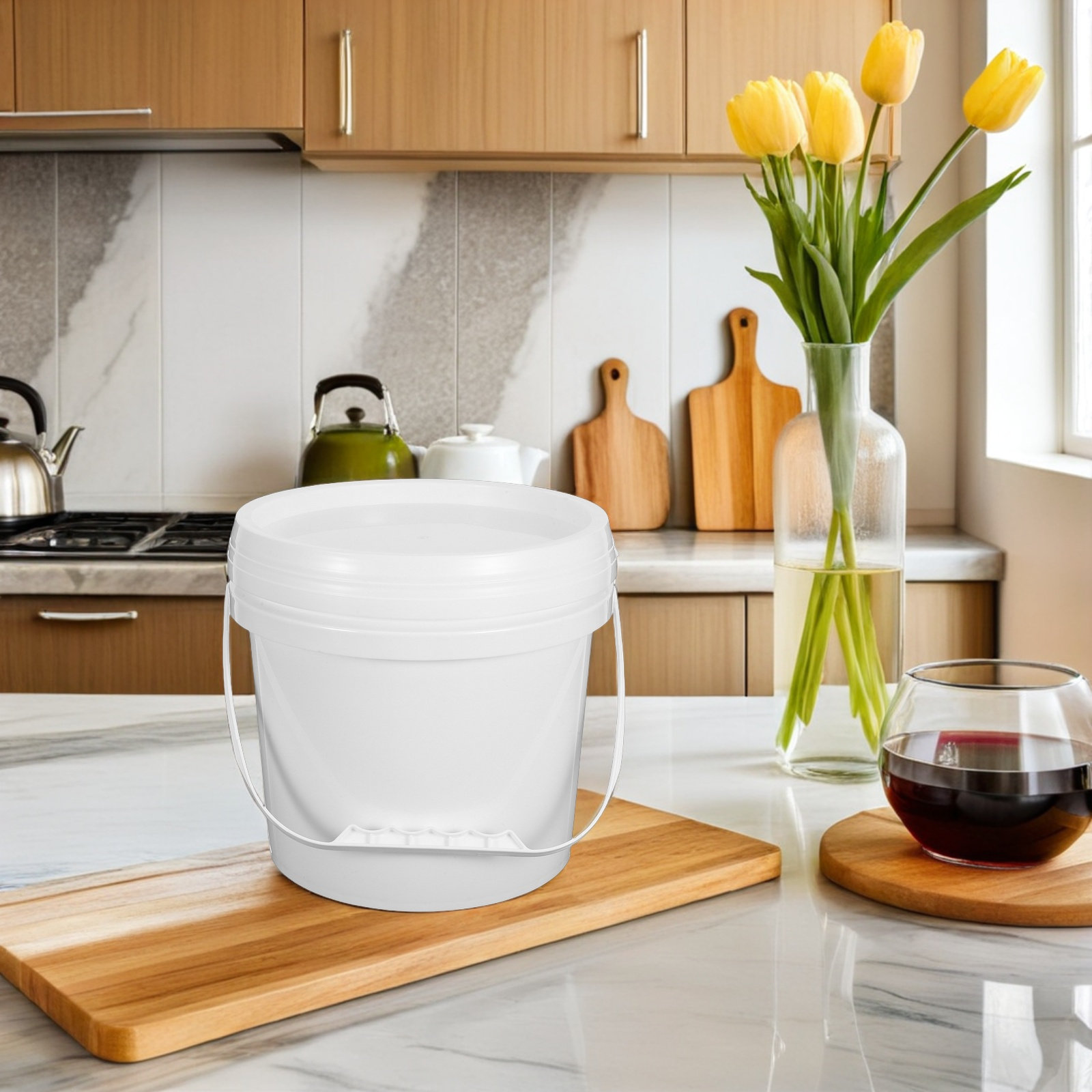 دلو تخزين كبير أبيض اللون، مصن - مراجعة Food Storage In Pantry وسعره